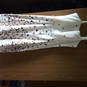 White dress with rock pattern